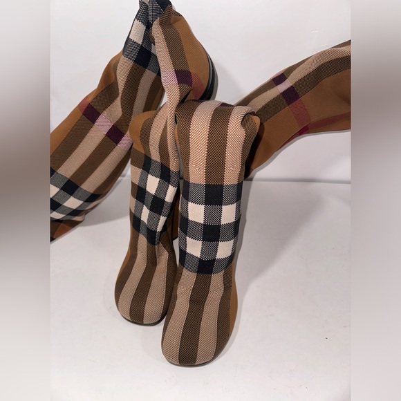 BURBERRY Brown Check Over-The-Knee Boots - Picture 6 of 12